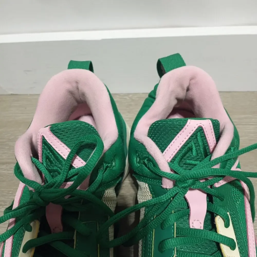Nike Giannia Immortality 3 